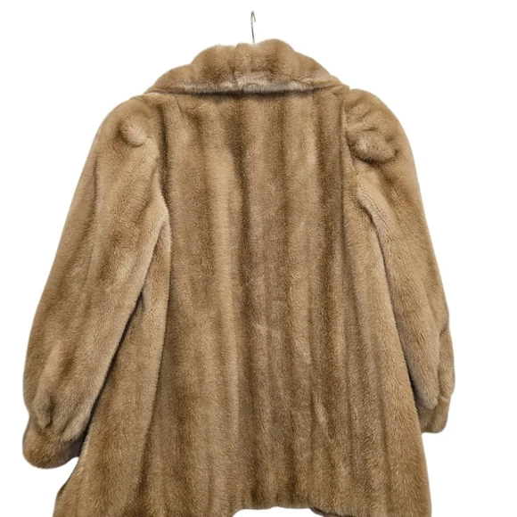 Vintage 60s Grandella tan heavy classic faux fur coat pockets satin lined sz 10 - Picture 2 of 16
